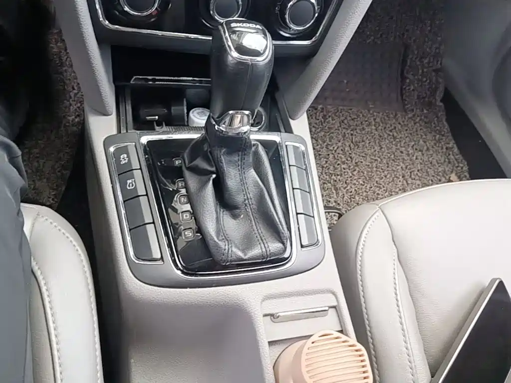 Skoda Speedy 2015 — фото 14