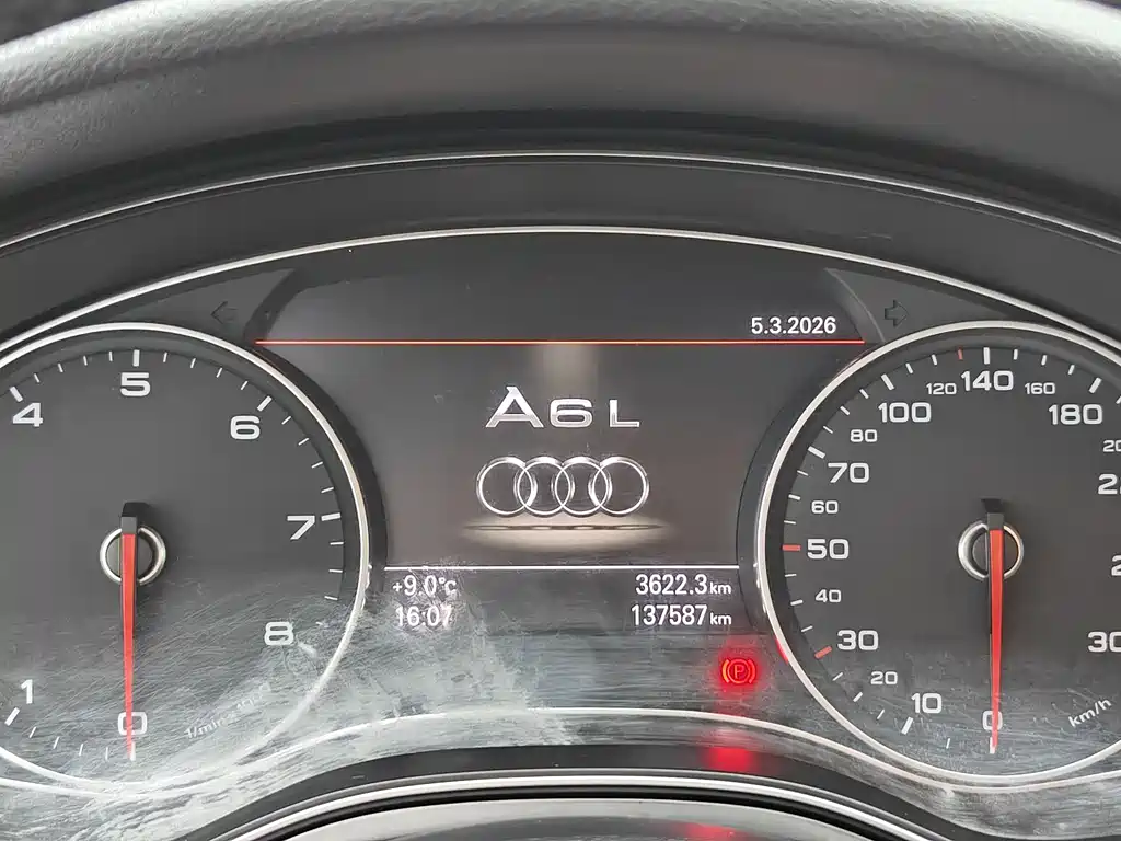 Audi A6L 2014 — фото 16