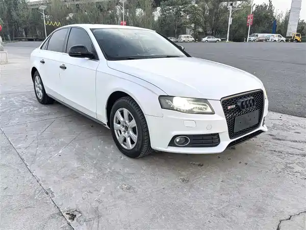 Audi A4L 2012