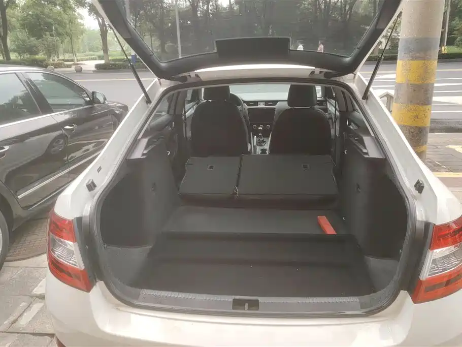 Skoda Octavia 2015 — фото 4