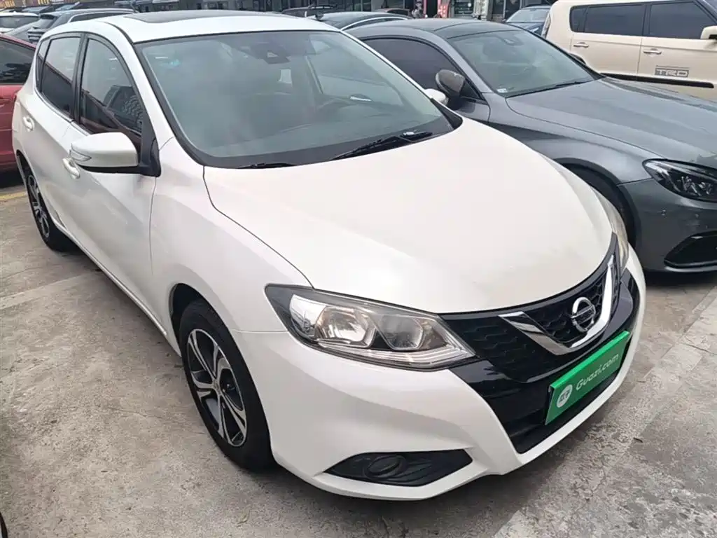 Nissan Tiida 2017 — фото 4