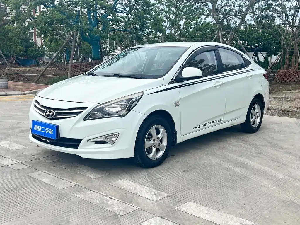 Hyundai Verna 2016