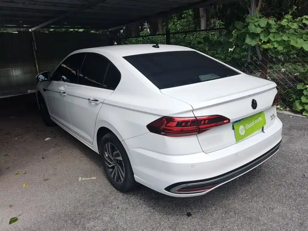 Volkswagen Bora 2023