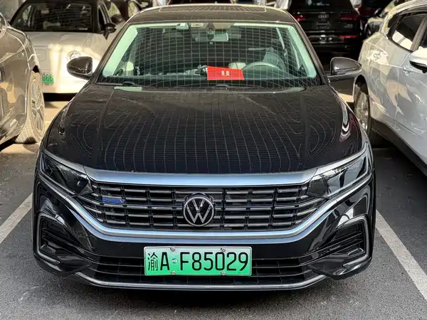 Volkswagen Passat Plug-In Hybrid 2022
