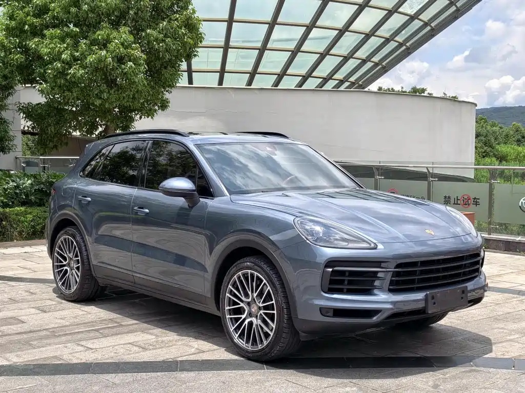 Porsche Cayenne 2018 — фото 3