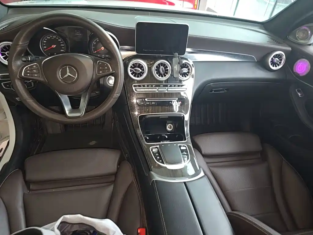 Mercedes-Benz GLC 2018 — фото 10