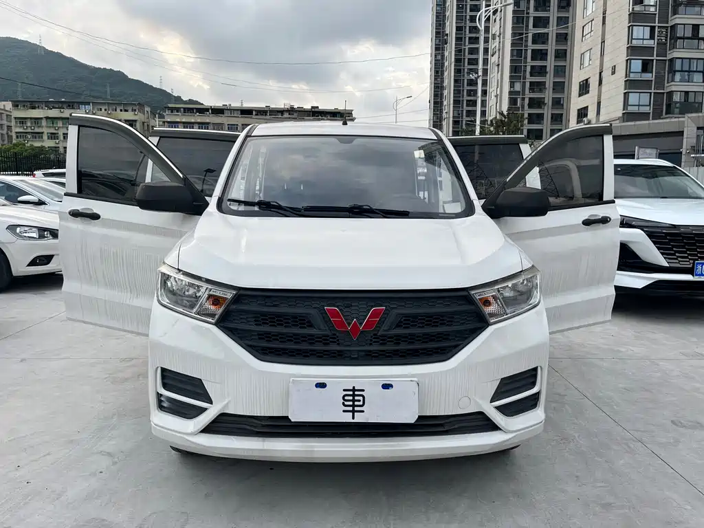 Wuling Hongguang 2021 — фото 13