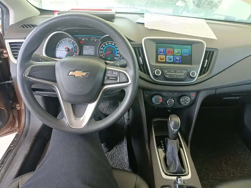 Chevrolet Cavalier 2018 — фото 10
