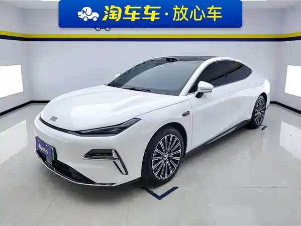 Geely Galaxy Starshine 8 2025