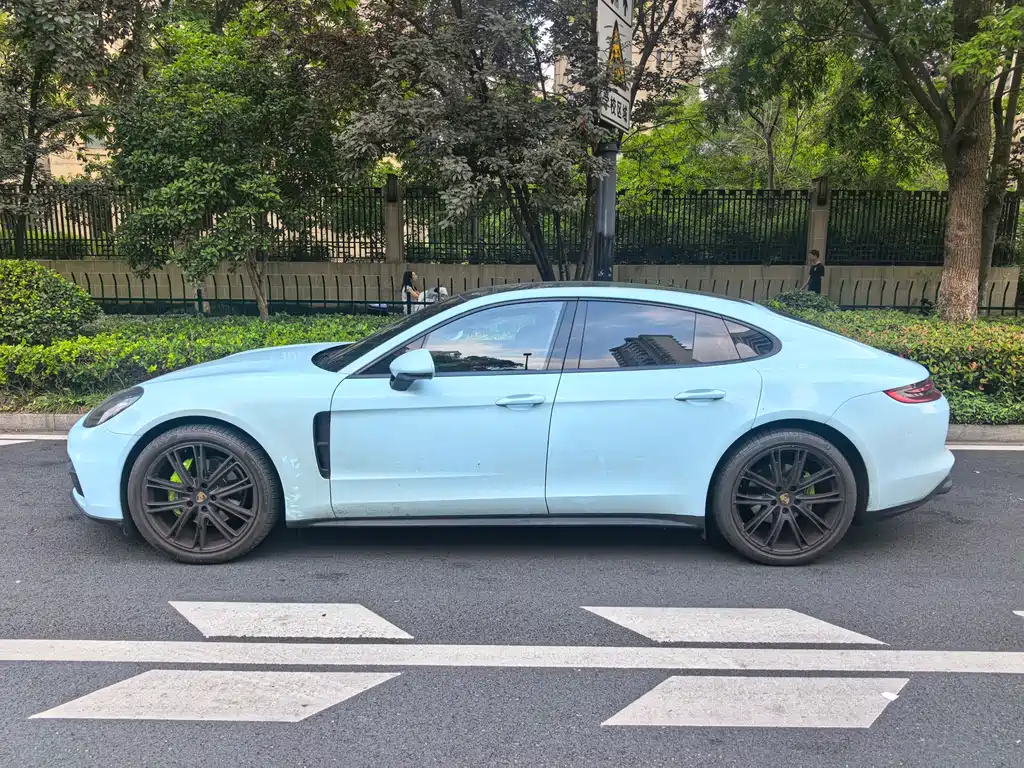 Porsche Panamera 2020 — фото 7