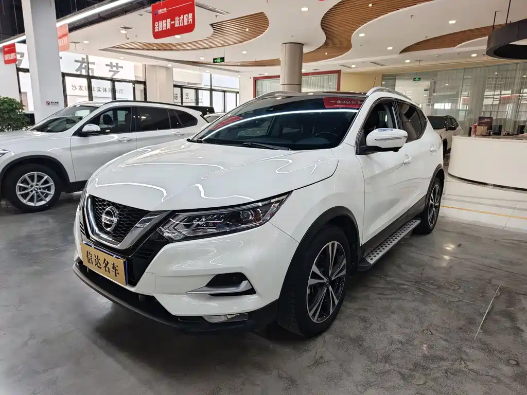 Nissan Qashqai 2022 — фото 1