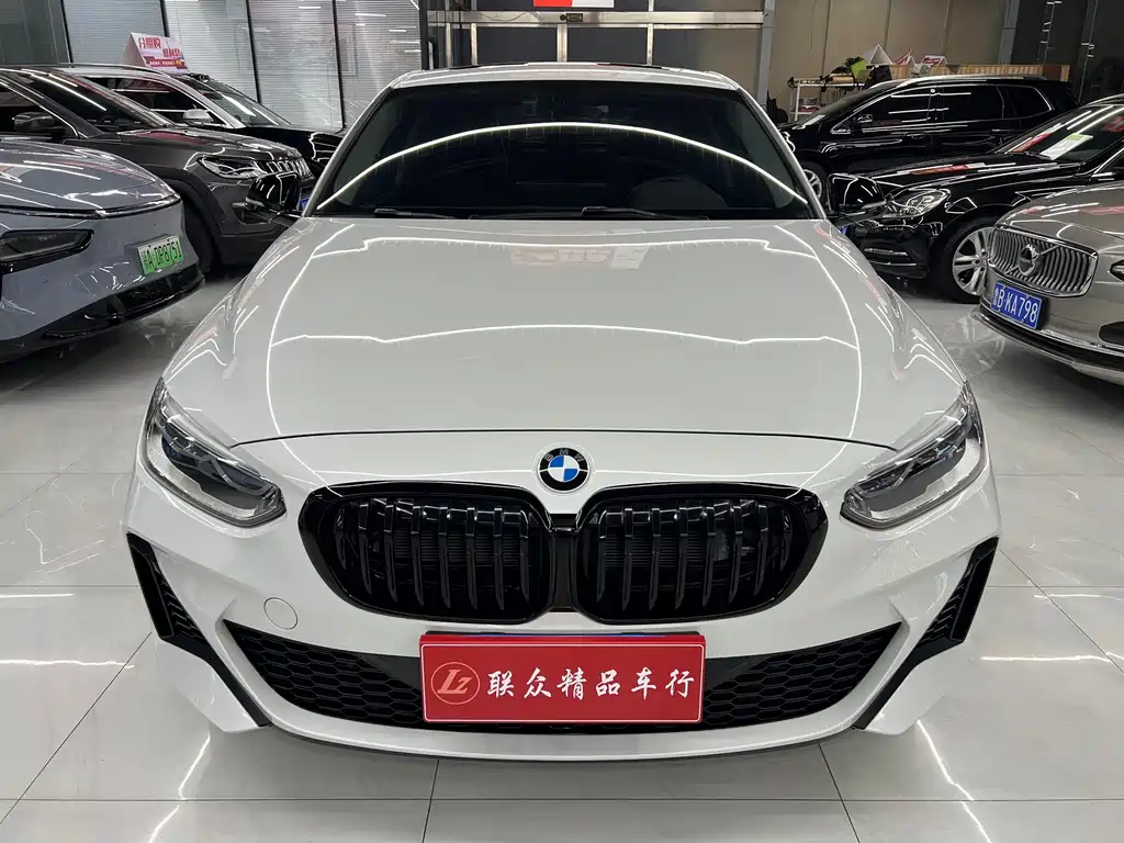 BMW 1 Series 2021