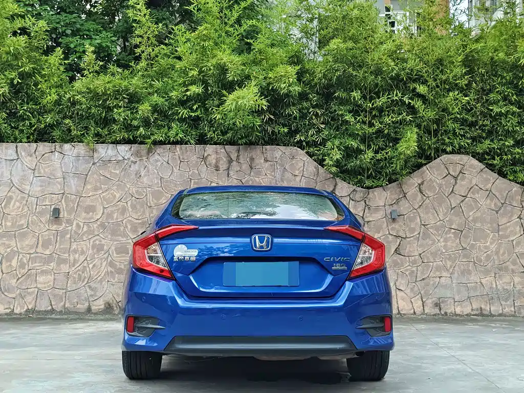 Honda Civic 2017 — фото 5