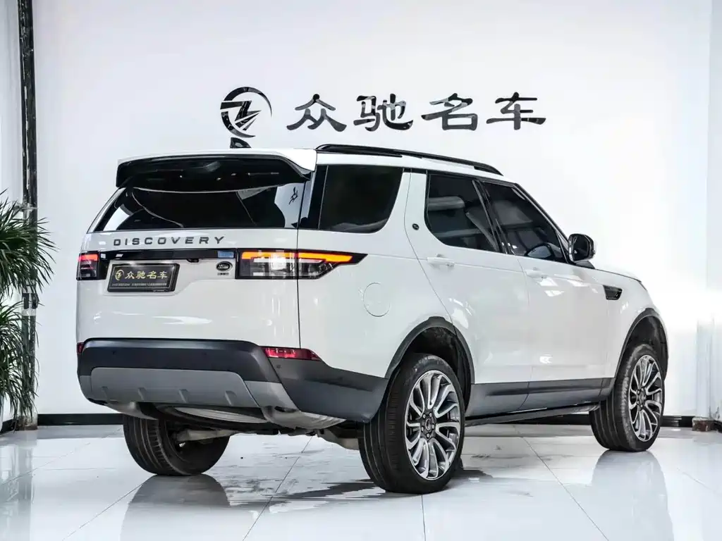 Land Rover Discovery 2020 — фото 10