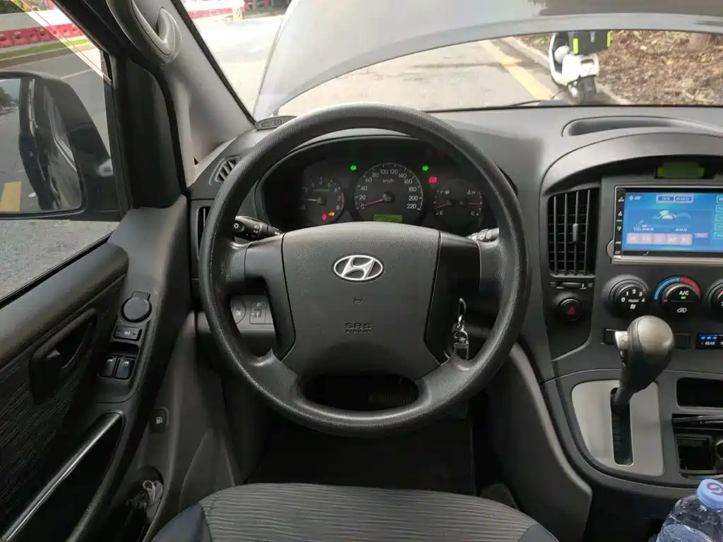 Hyundai H-1 Huiyi 2014 — фото 3