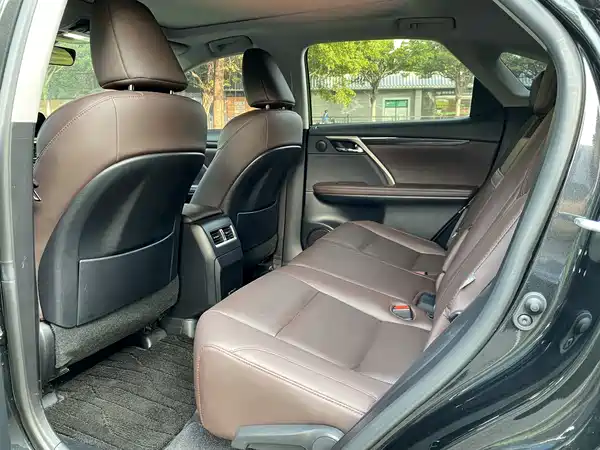 Lexus RX 2022