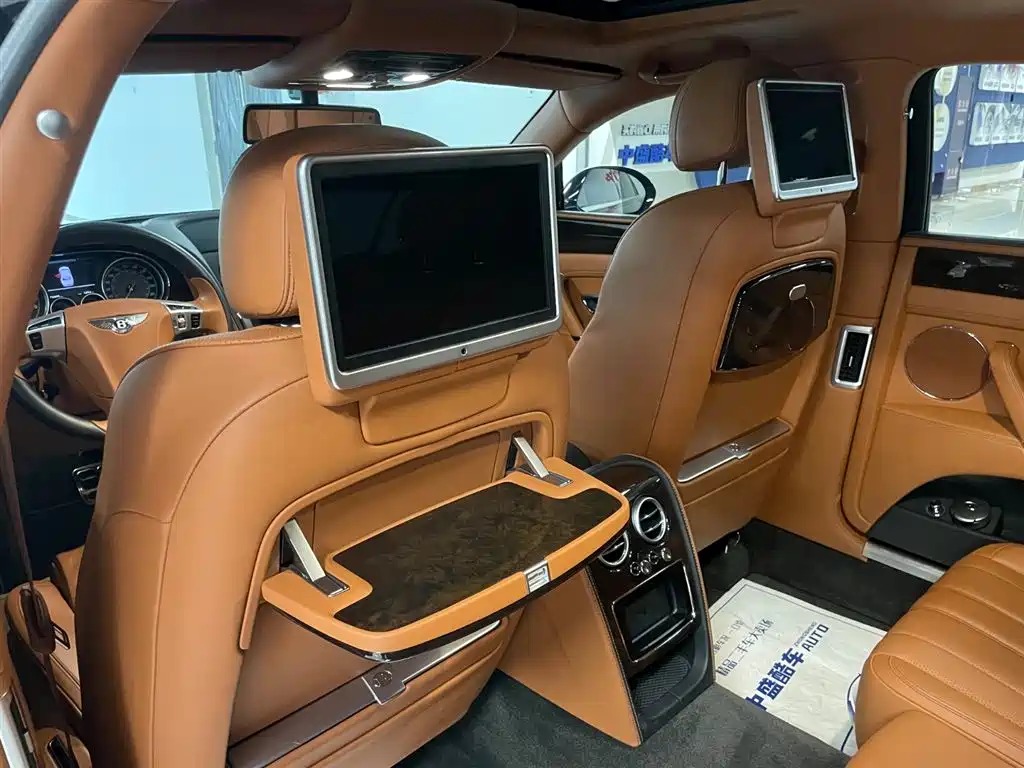 Bentley Flying Spur 2014 — фото 14
