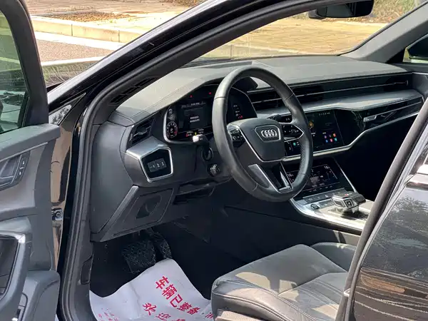 Audi A6L 2021