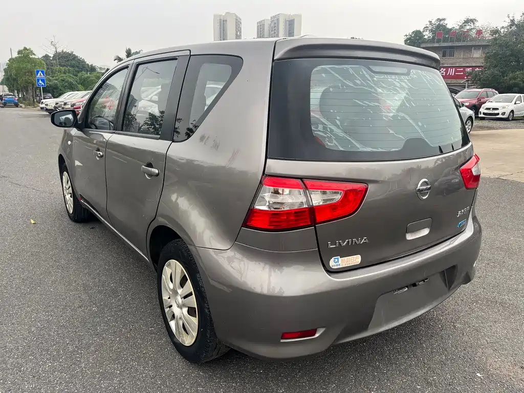 Nissan Livina 2014 — фото 12