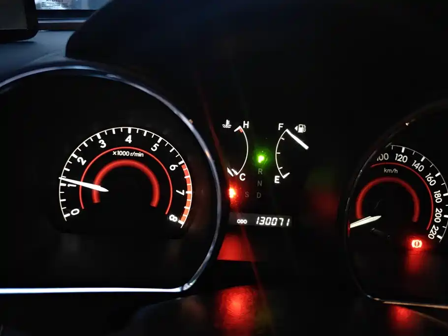 Toyota Highlander 2013 — фото 14
