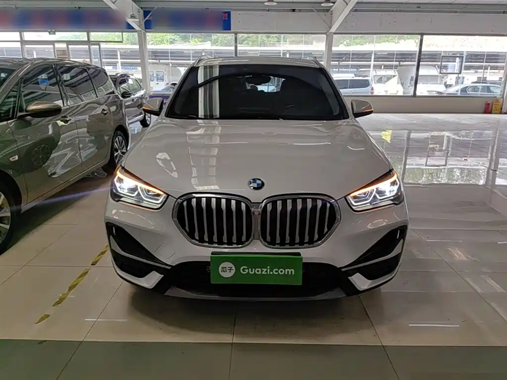 BMW X1 2022 — фото 3