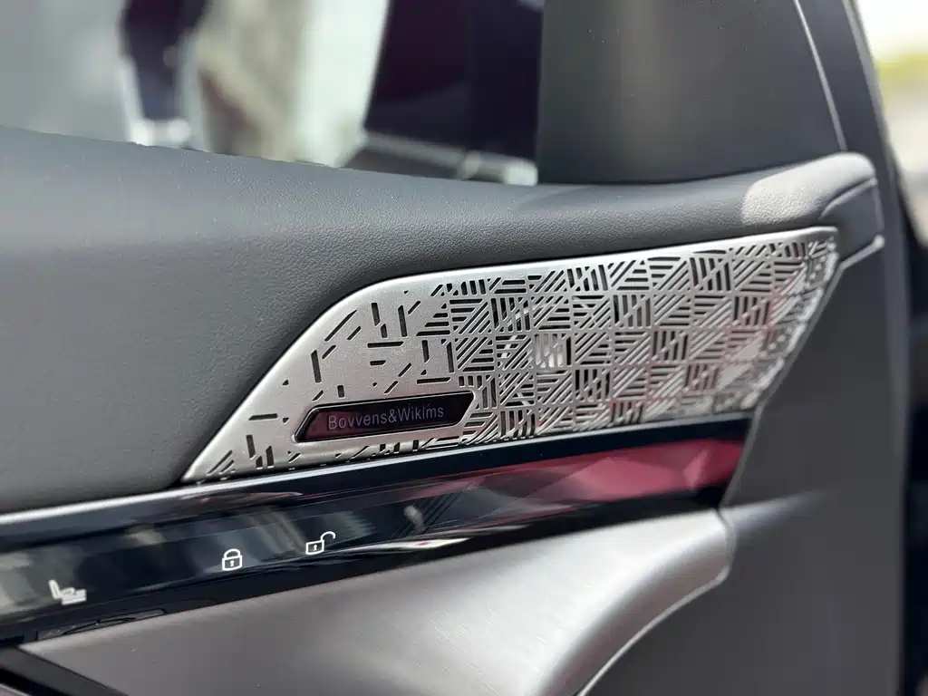 BMW 5 Series 2024 — фото 14