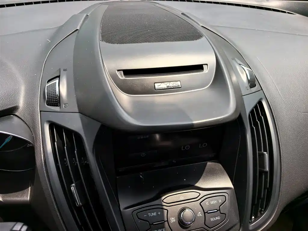 Ford Kuga 2014 — фото 14