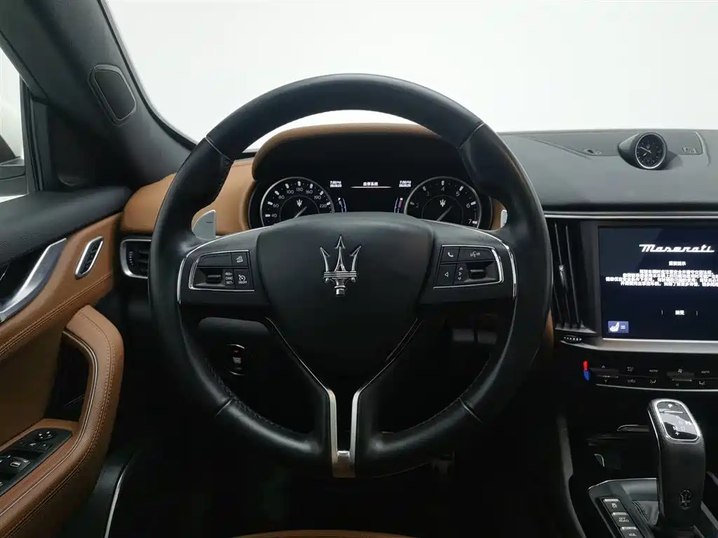Maserati Levante 2022 — фото 11