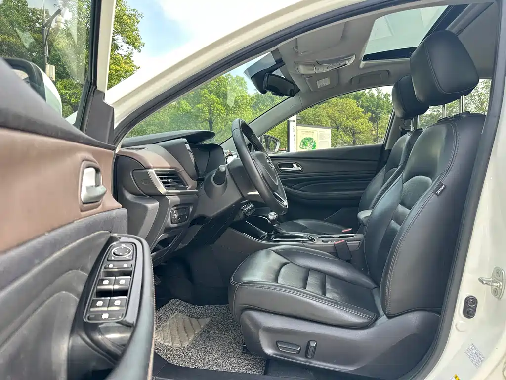 GAC Motor Trumpchi GA4 2018 — фото 11