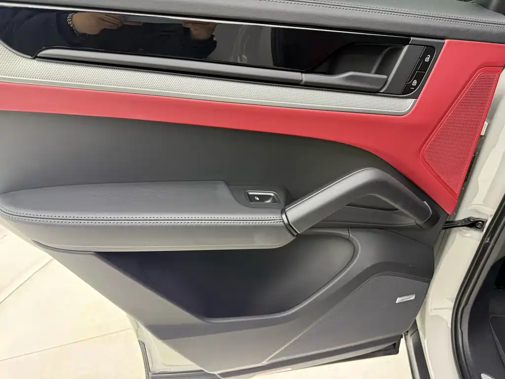 Porsche Cayenne 2025 — фото 15