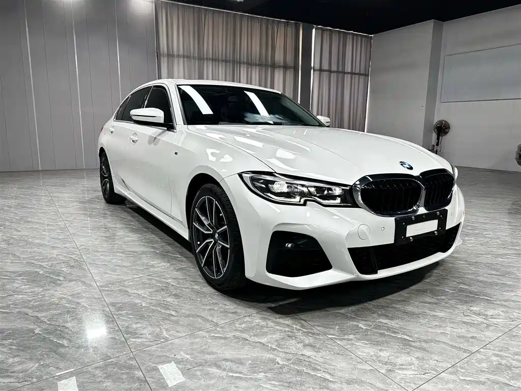 BMW 3 Series 2022