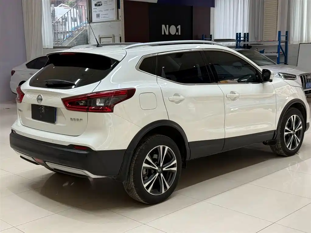 Nissan Qashqai 2023 — фото 4