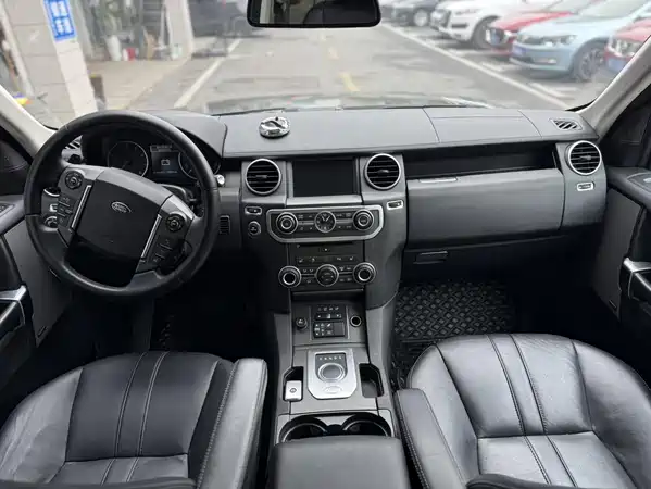Land Rover Discovery 2016