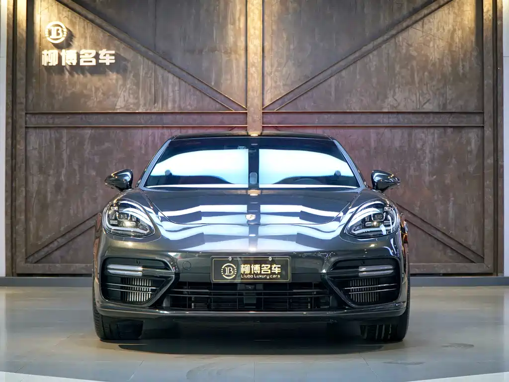 Porsche Panamera 2019 — фото 2