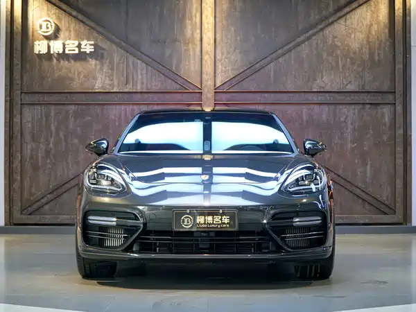 Porsche Panamera 2019
