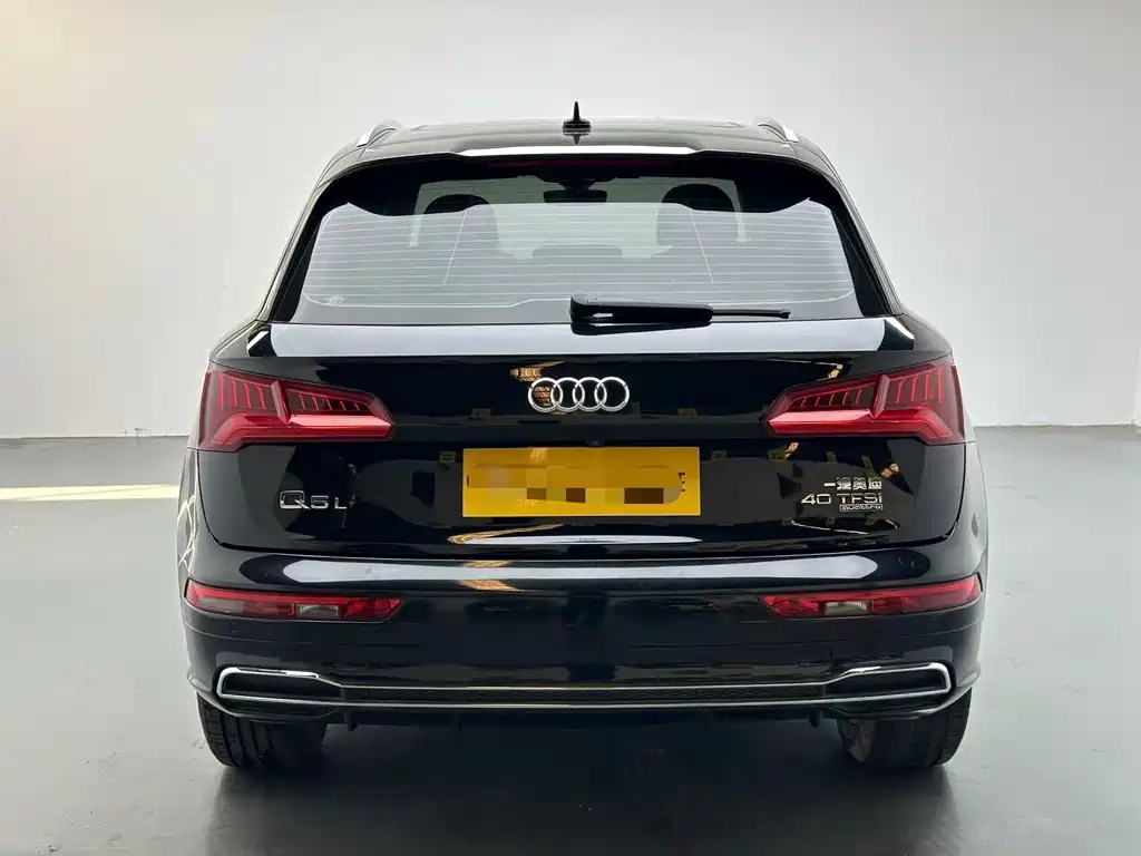 Audi Q5L 2020 — фото 8
