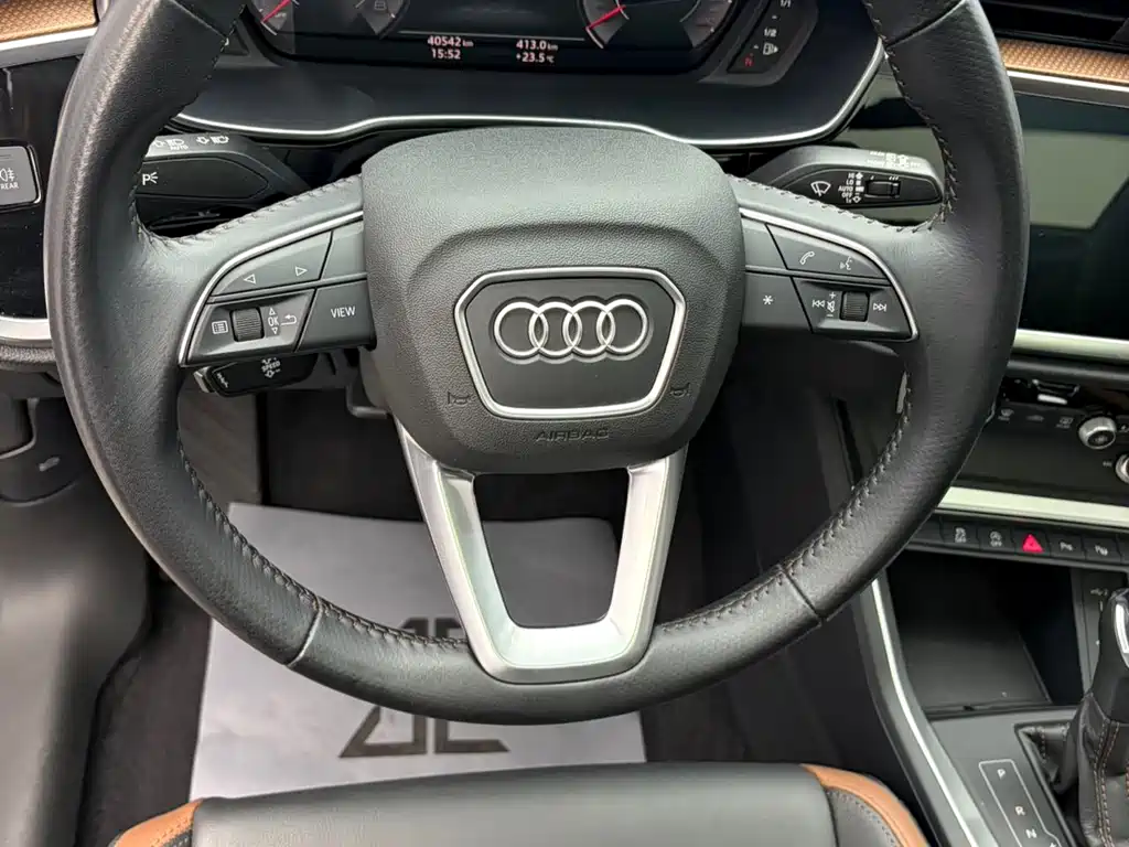 Audi Q3 2022 — фото 12