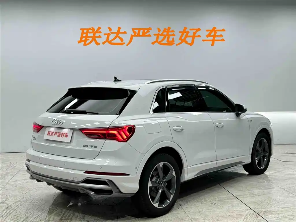 Audi Q3 2022 — фото 26