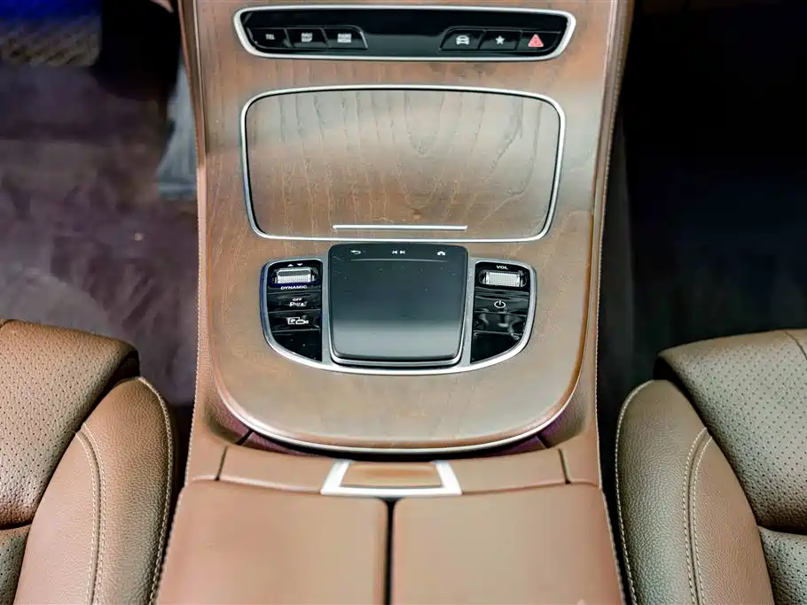 Mercedes-Benz E-Class New Energy 2022 — фото 15