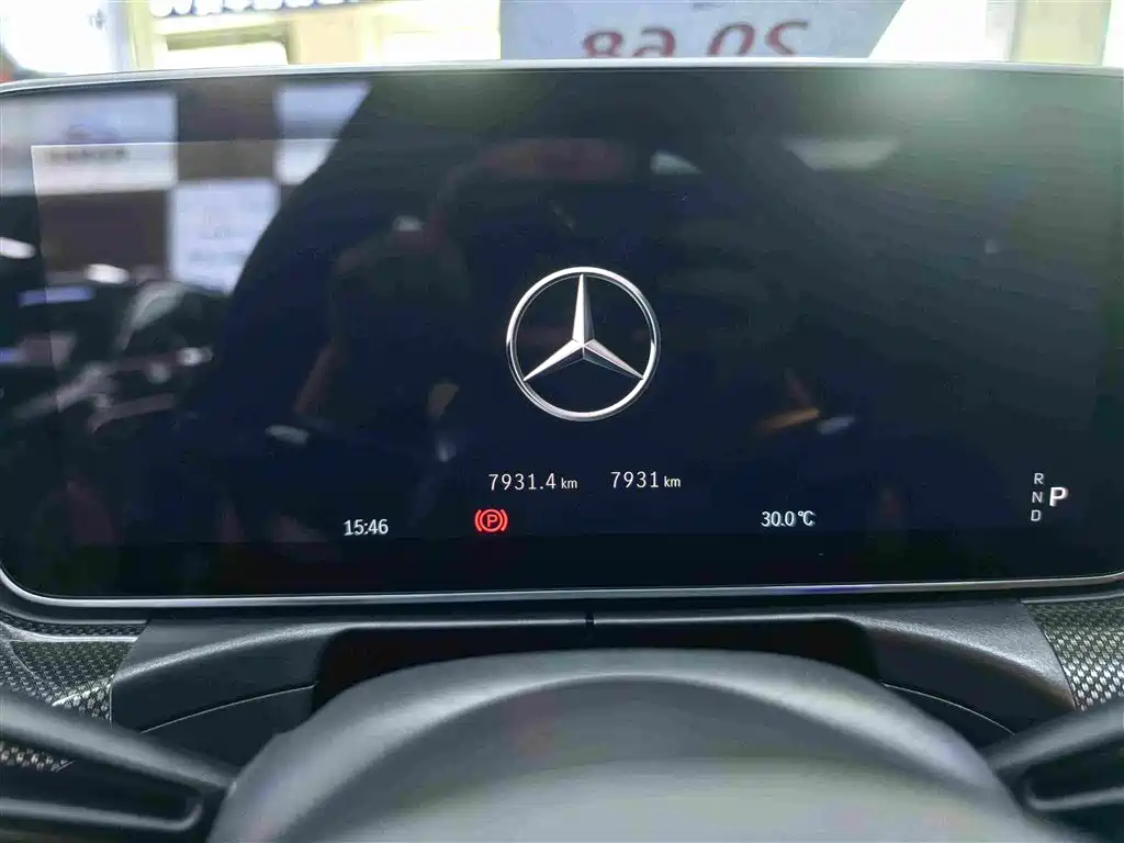 Mercedes-Benz C-Class 2025