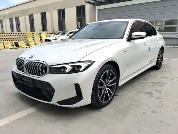 BMW 3 Series 2022