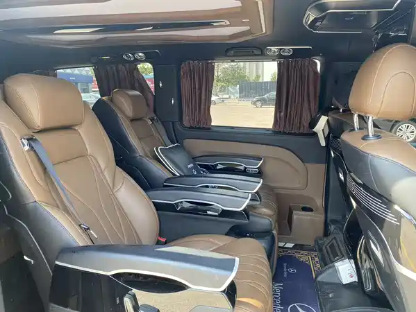 Mercedes-Benz Vito 2024