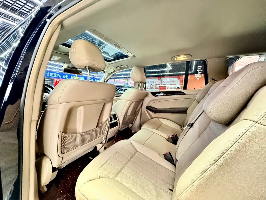 Mercedes-Benz GL-Class 2016 — фото 10