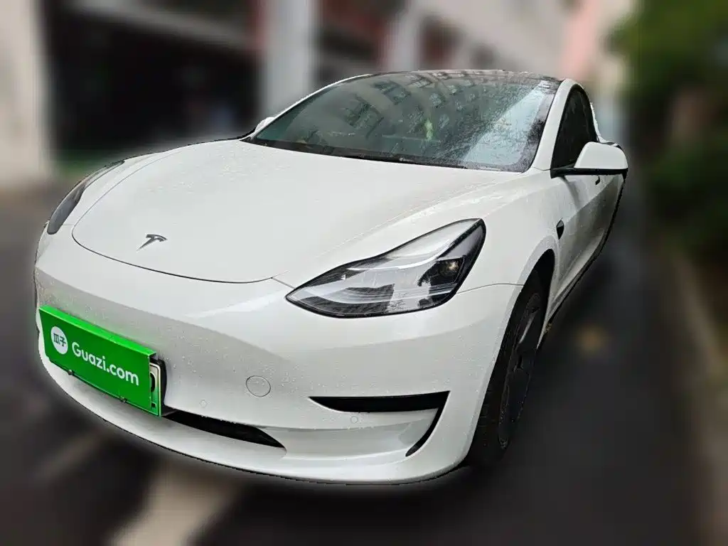 Tesla Model 3 2022 — фото 1