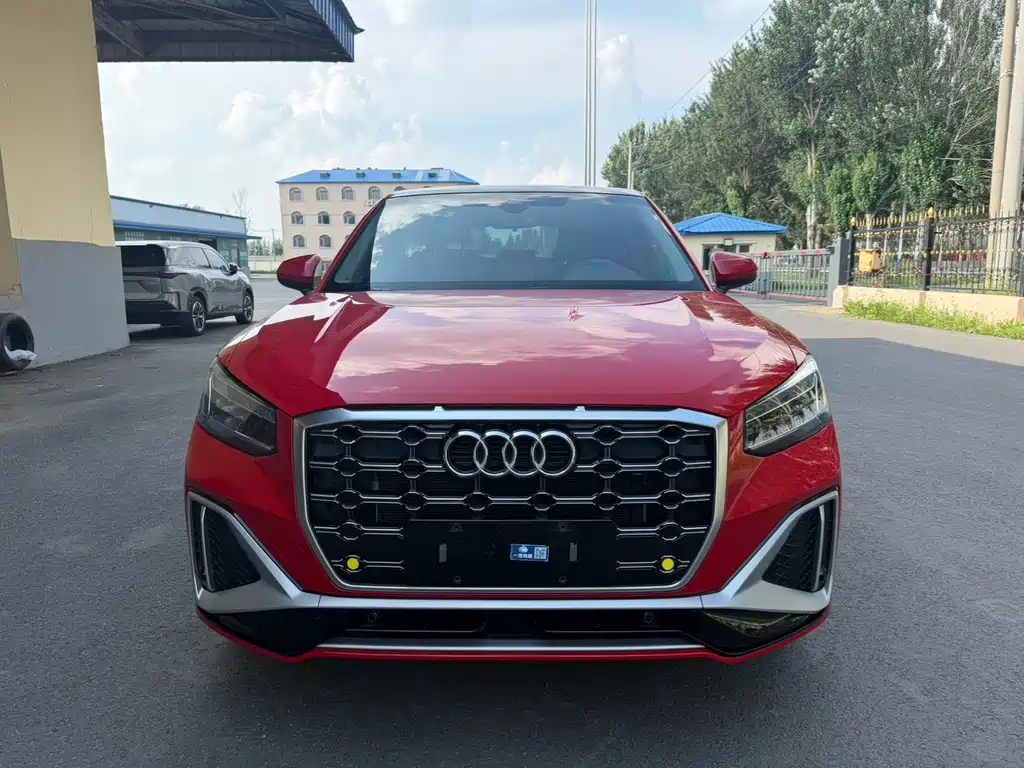 Audi Q2L 2021