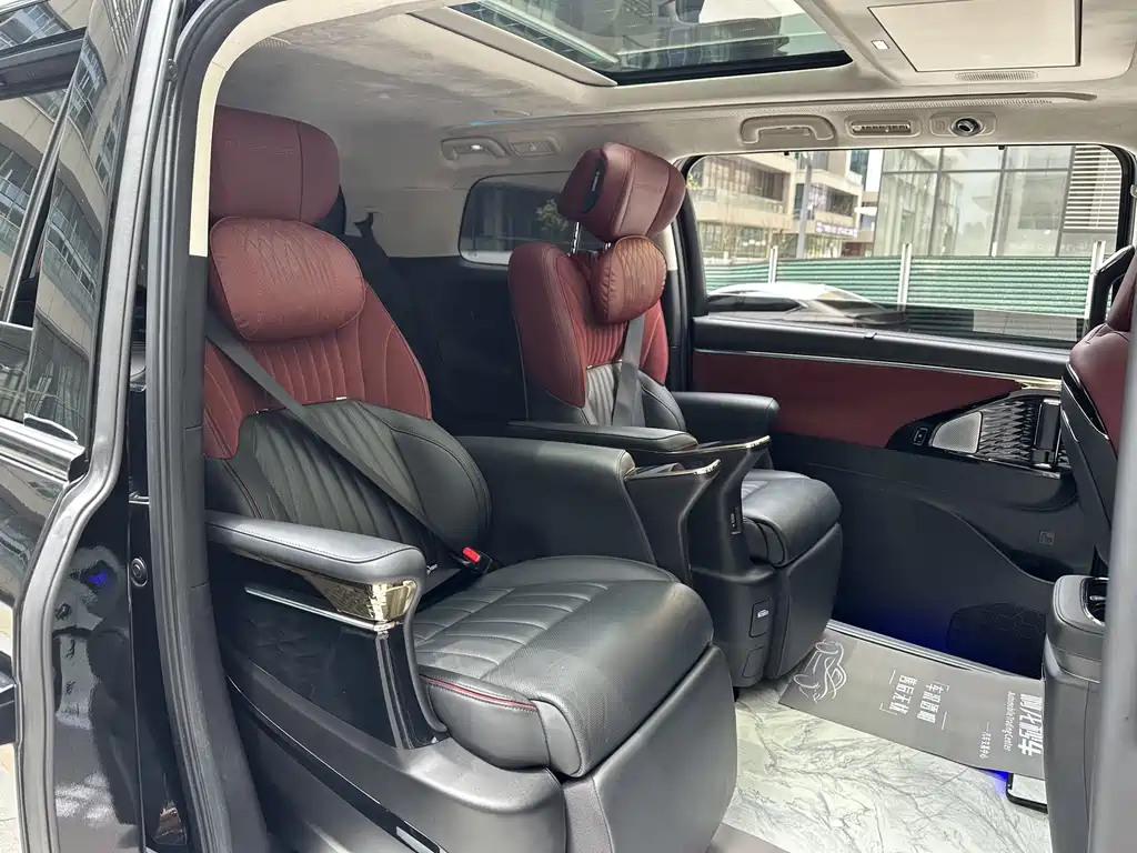 GAC Motor Trumpchi E9 2025 — фото 24