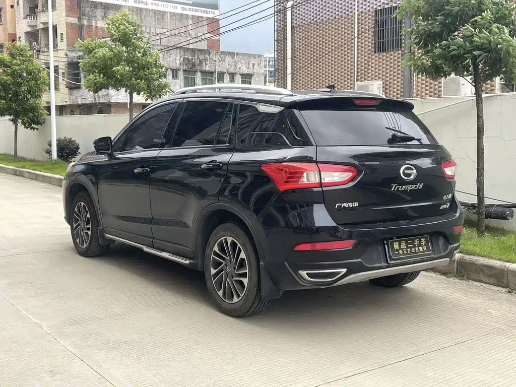 GAC Trumpchi GS4 2017 — фото 6