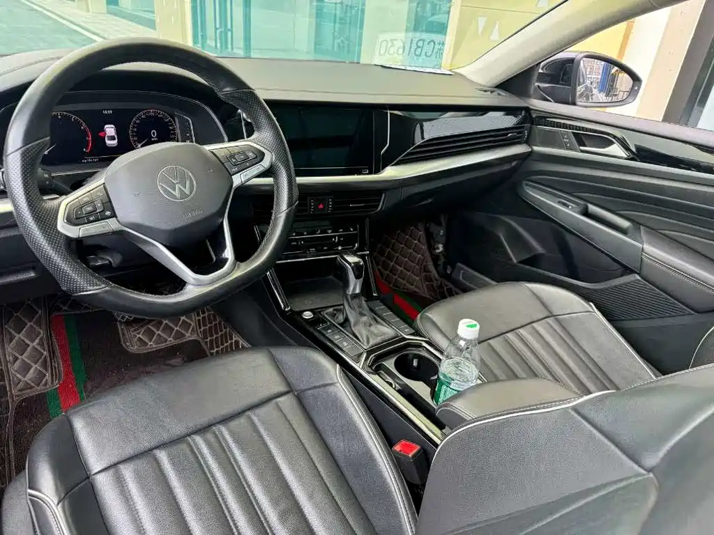 Volkswagen Passat 2022