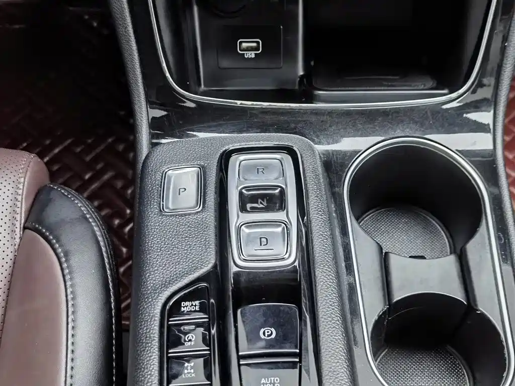 Hyundai Santa Fe 2019 — фото 13
