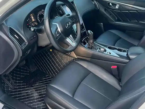 Infiniti Q50L 2020